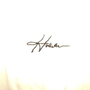 Hollister Must-Have Collection White Tee
